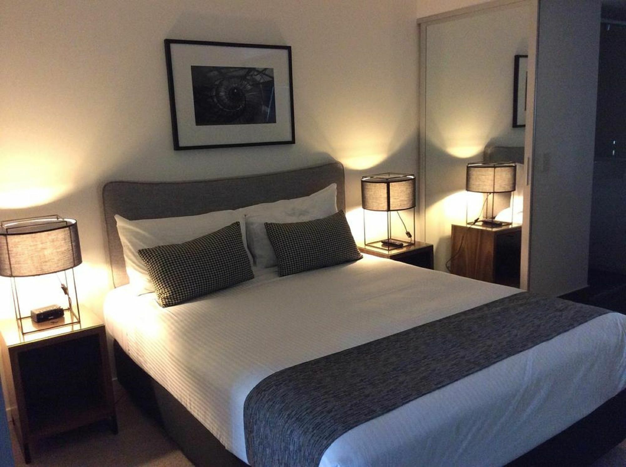 Morgan Suites Brisbane Ngoại thất bức ảnh